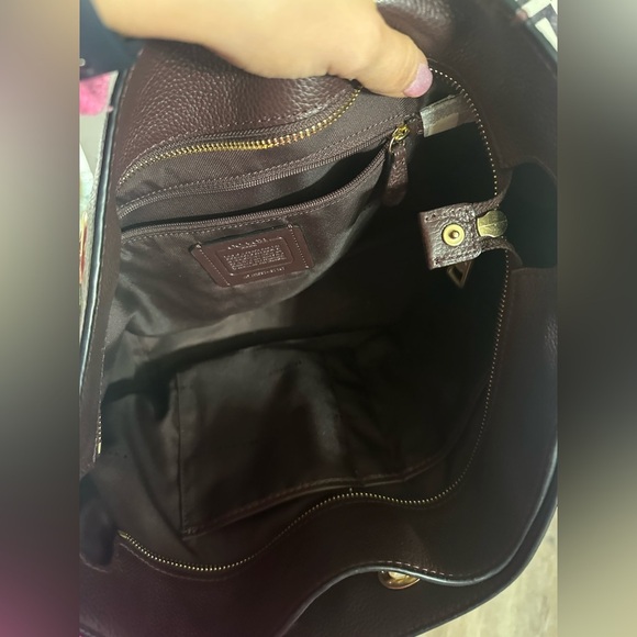 Coach Turnlock Chain Tote Burgundy Pebble Leather - Picture 9 of 12